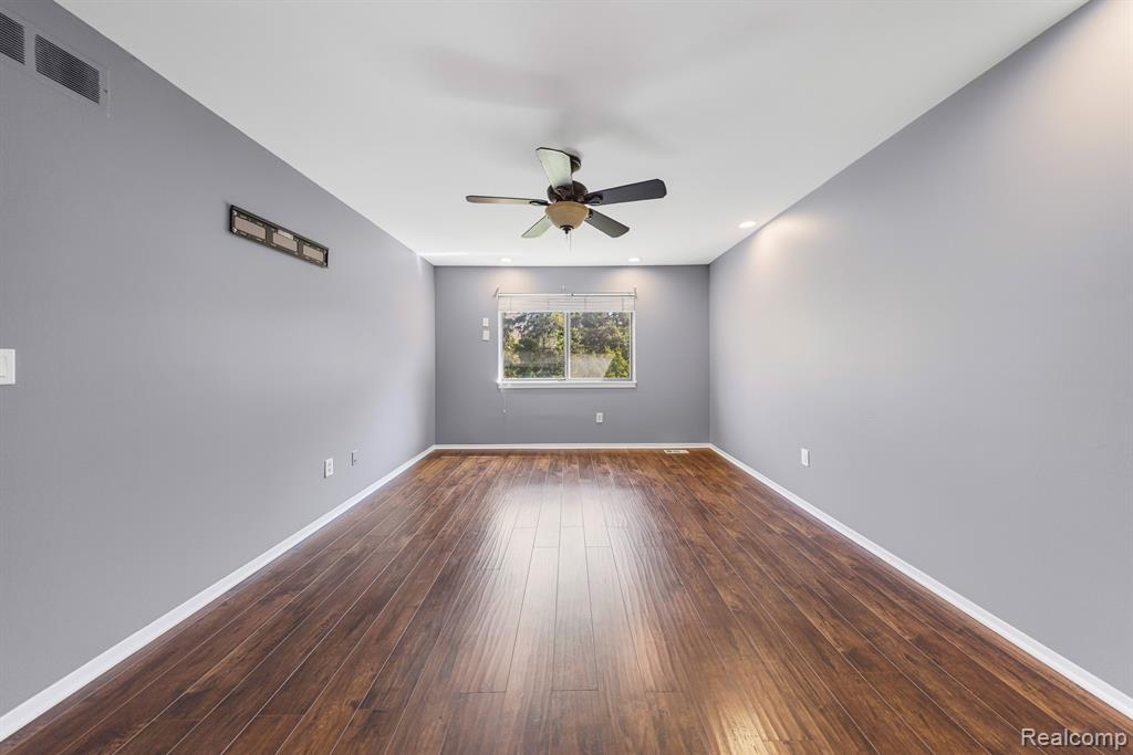 5206 RICHARD RUN WEST, West Bloomfield, MI — Photo 11