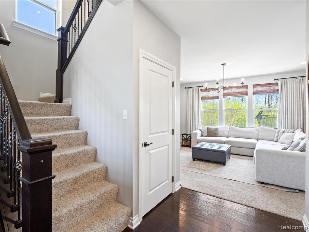 889 APPLETON, Oakland, MI — Photo 33