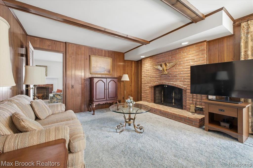 5956 Pinecroft Drive, West Bloomfield, MI — Photo 11