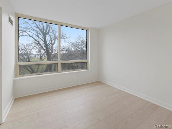 3320 2f Spinnaker ln Lane, 5 2f, Detroit, MI 48207 — Photo 14