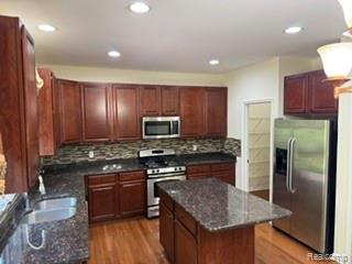4853 Vinewood Drive, Sterling Heights, MI 48314 — Photo 13