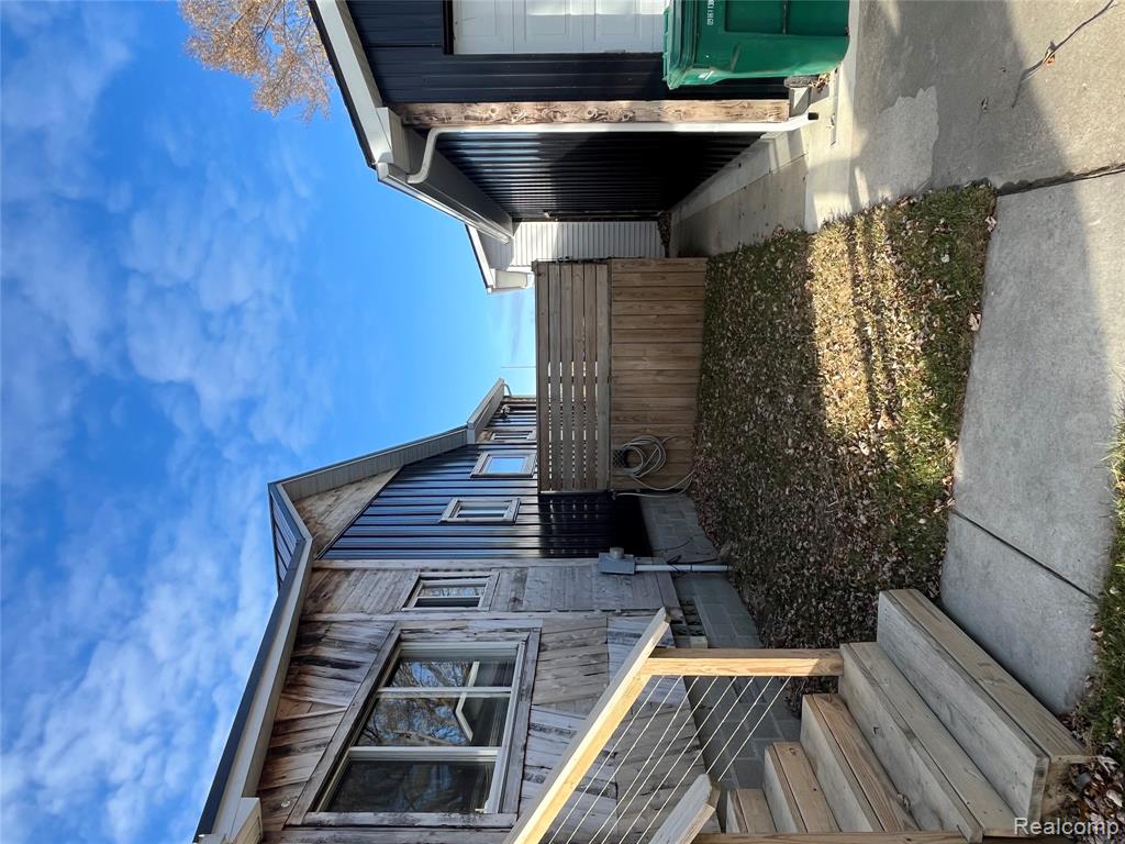 35754 Erie Drive, Brownstown, MI — Photo 2