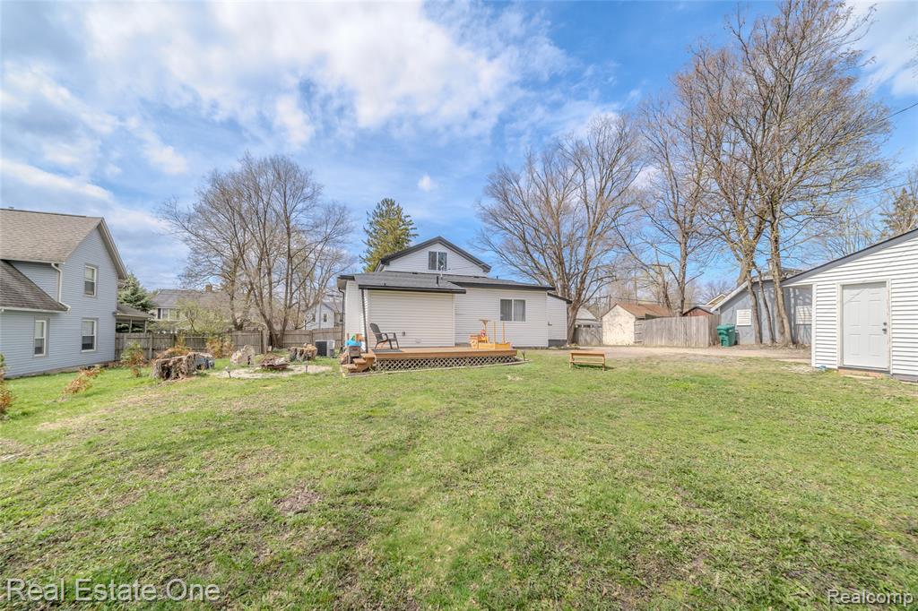 515 S Michigan Avenue, Howell, MI 48843 — Photo 35