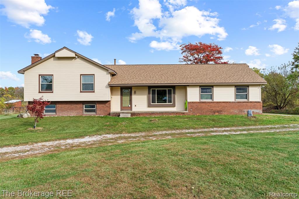 5950 Carscadden Way, Highland, MI — Photo 7