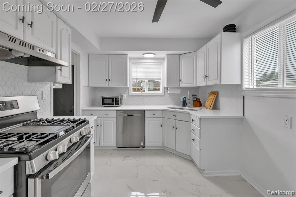 8281 Huron Street, Taylor, MI 48180 — Photo 15