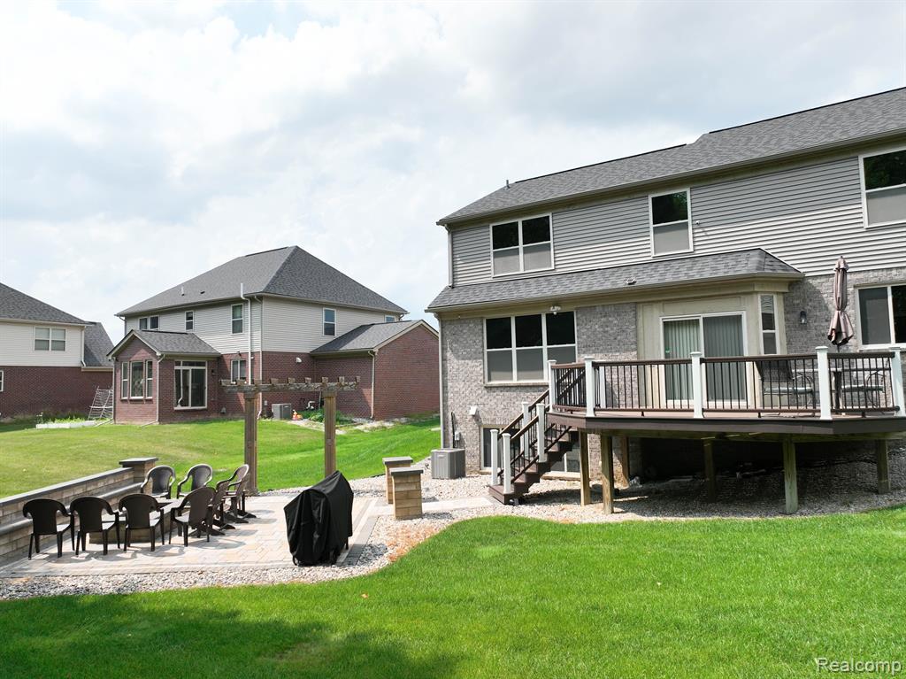 50736 SEVILLA Circle, Novi, MI — Photo 56