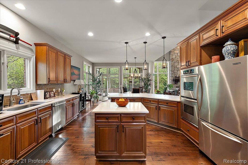 4735 OAKHURST RIDGE Road, Clarkston, MI 48348 — Photo 21