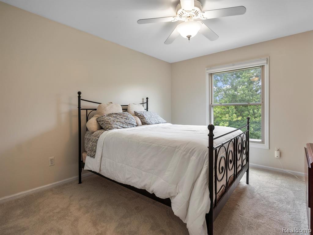 6792 PINE WAY Drive, Troy, MI 48098 — Photo 24