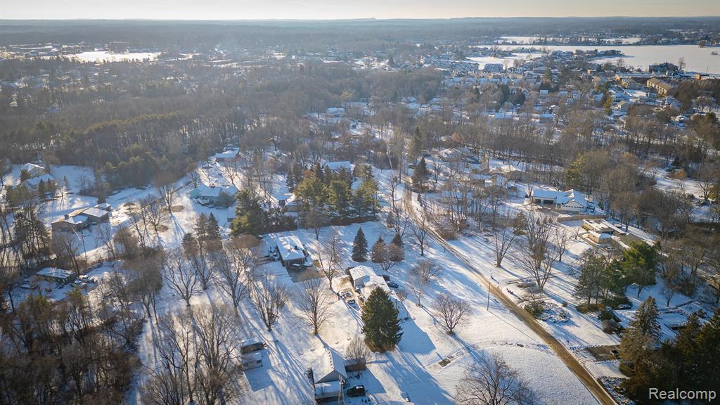 800 Grampian Avenue, Lake Orion, MI 48362 — Photo 7