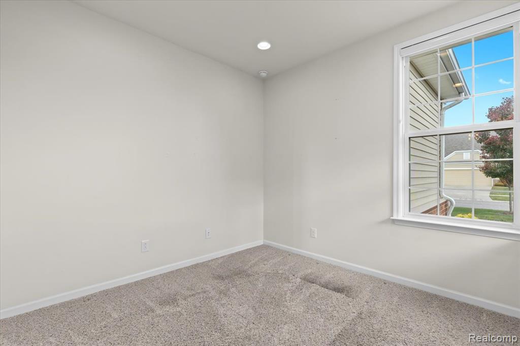 24338 Walloon Way, Brownstown, MI 48134 — Photo 23