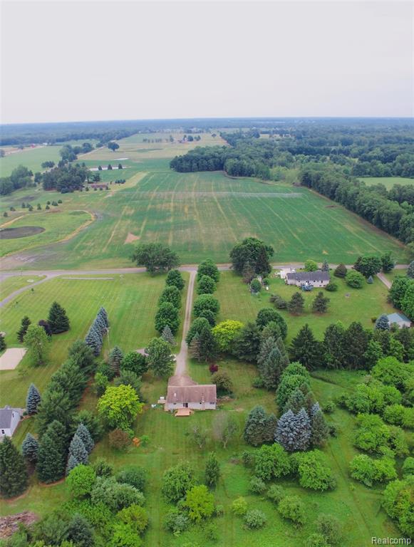 5393 Huschke Road, Webberville, MI 48892 — Photo 6