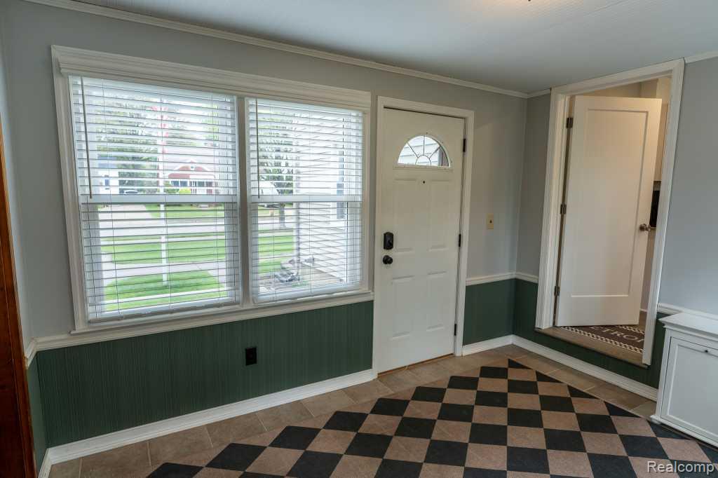 244 Gladwin Avenue, Commerce Twp, MI — Photo 30