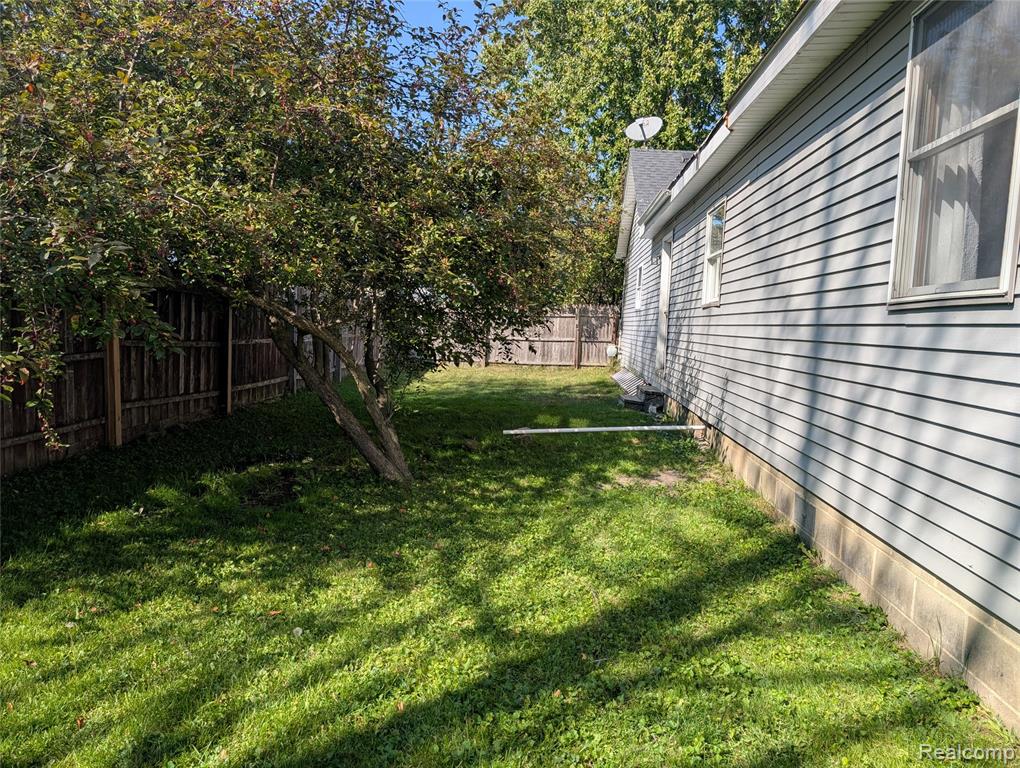 136 Fair Street, Bad Axe, MI 48413 — Photo 8