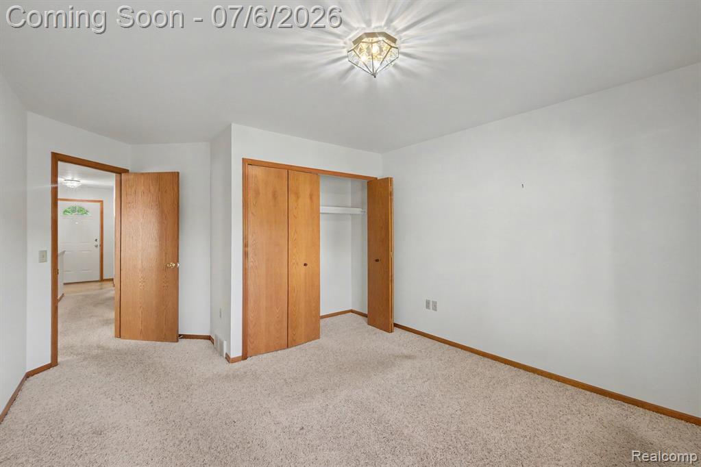 4392 Springbrook Drive, Swartz Creek, MI 48473 — Photo 14