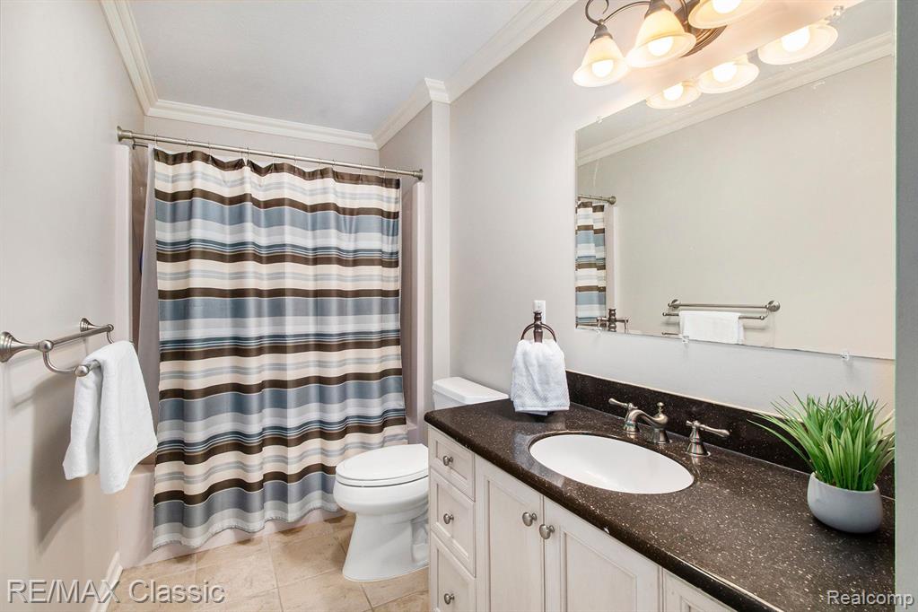 1073 WINDING WAY Court, Milford, MI 48381 — Photo 29