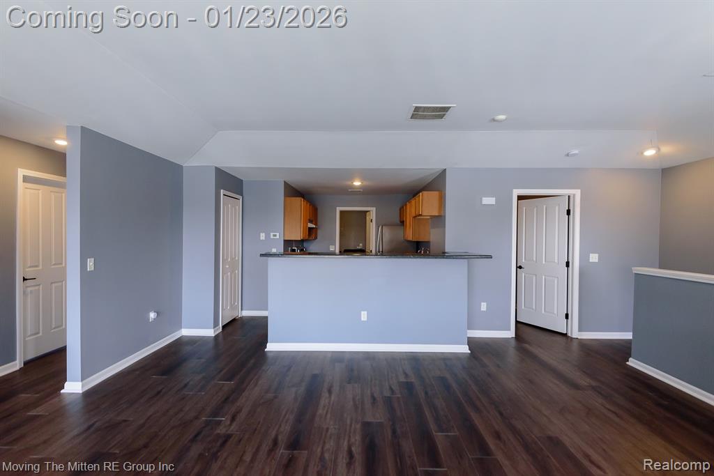 4055 Berkeley Avenue, 54, Canton, MI 48188 — Photo 7