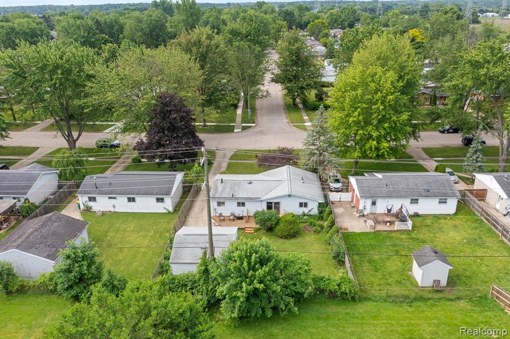 42204 MCBRIDE Avenue, Van Buren, MI 48111 — Photo 6