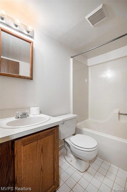 47812 Forbes Drive, New Baltimore, MI 48047 — Photo 17
