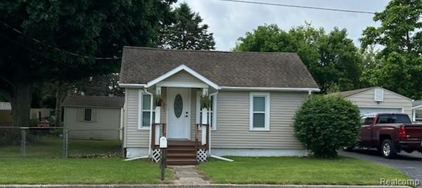 8083 Crapo Street, Swartz Creek, MI 48473 — front exterior