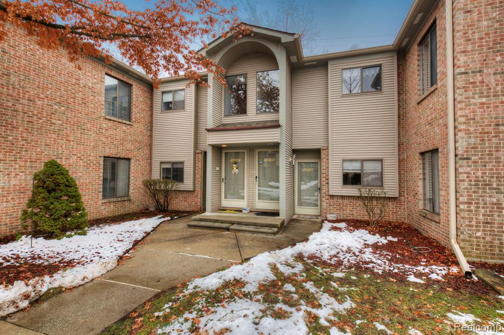42489 Lilley Pointe Drive, Canton, MI 48187 — front exterior