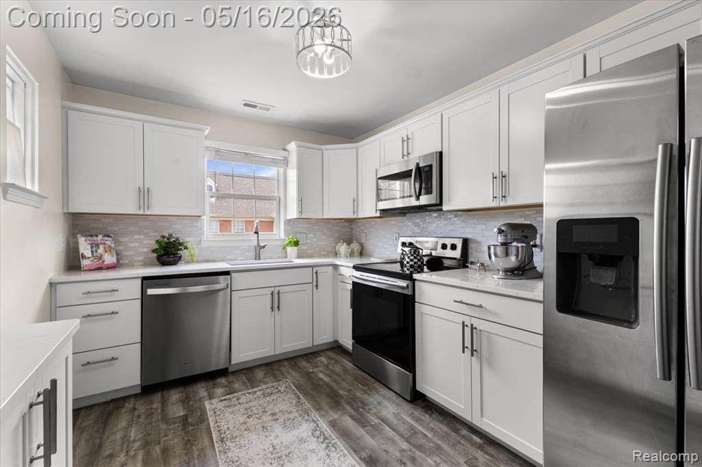 43456 Pendleton Circle, Sterling Heights, MI 48313 — Photo 13