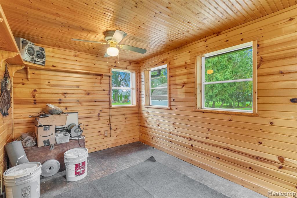 538 N Neeper Street, Capac, MI 48014 — Photo 22