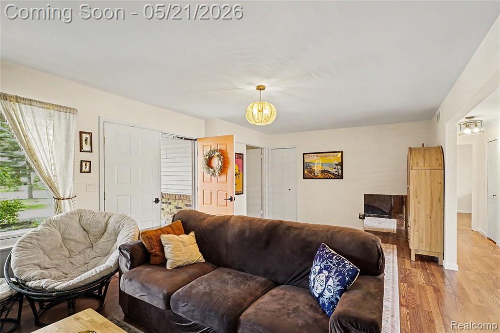 406 Fairwood Road, Pinckney, MI 48169 — Photo 10