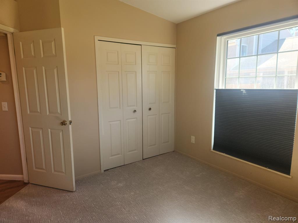 22200 PONDVIEW, Novi, MI — Photo 16