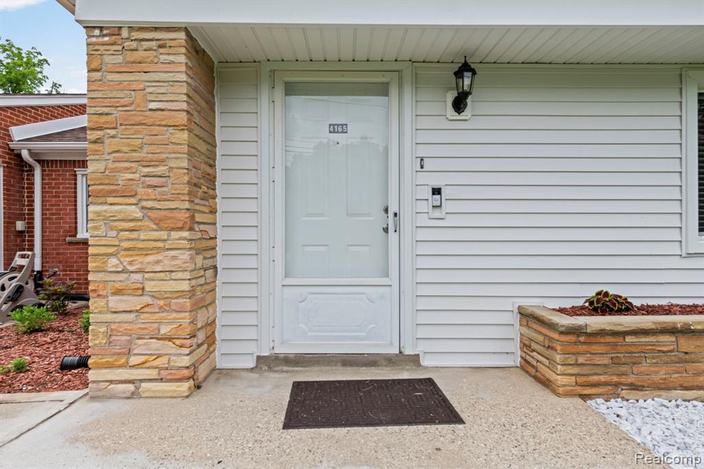 4165 Crooks Road, Troy, MI 48098 — Photo 23