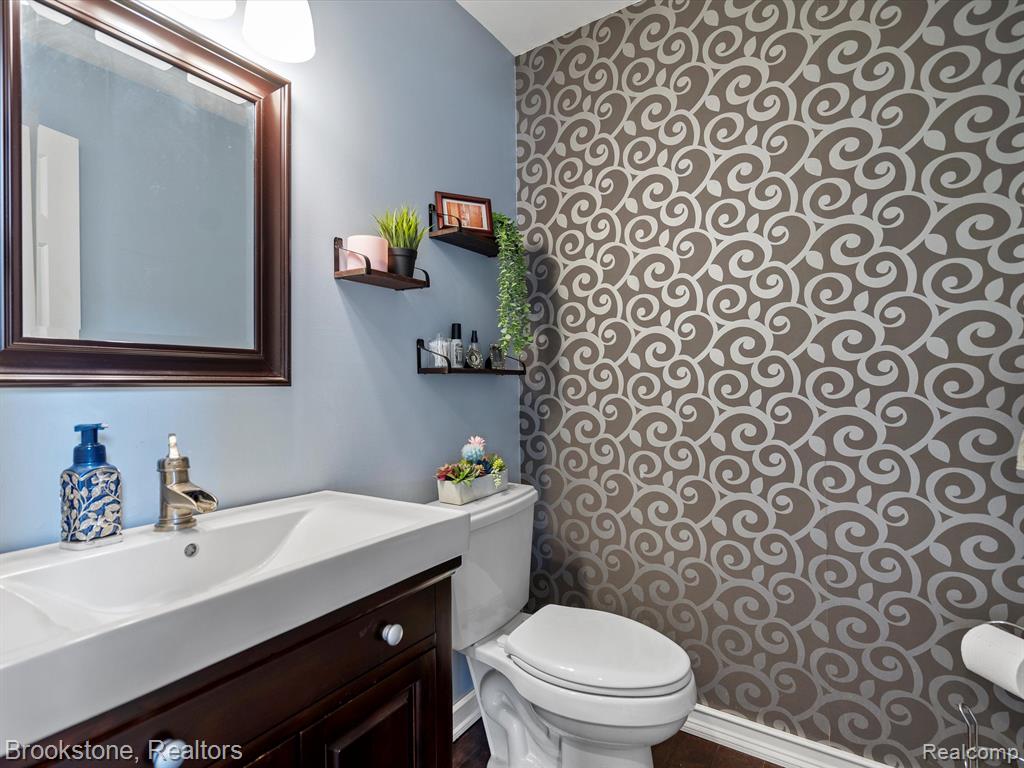 50629 NESTING RIDGE Drive, Macomb, MI 48044 — Photo 8