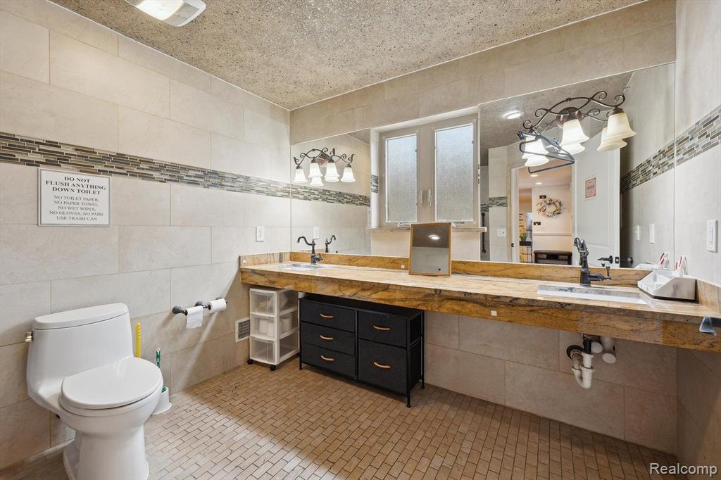 56565 10 MILE Road, South Lyon, MI 48178 — Photo 27