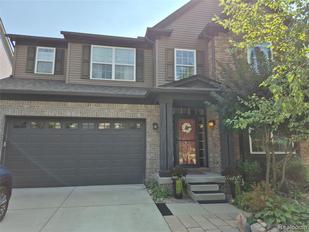 4976 W Stonegate Circle, Lake Orion, MI