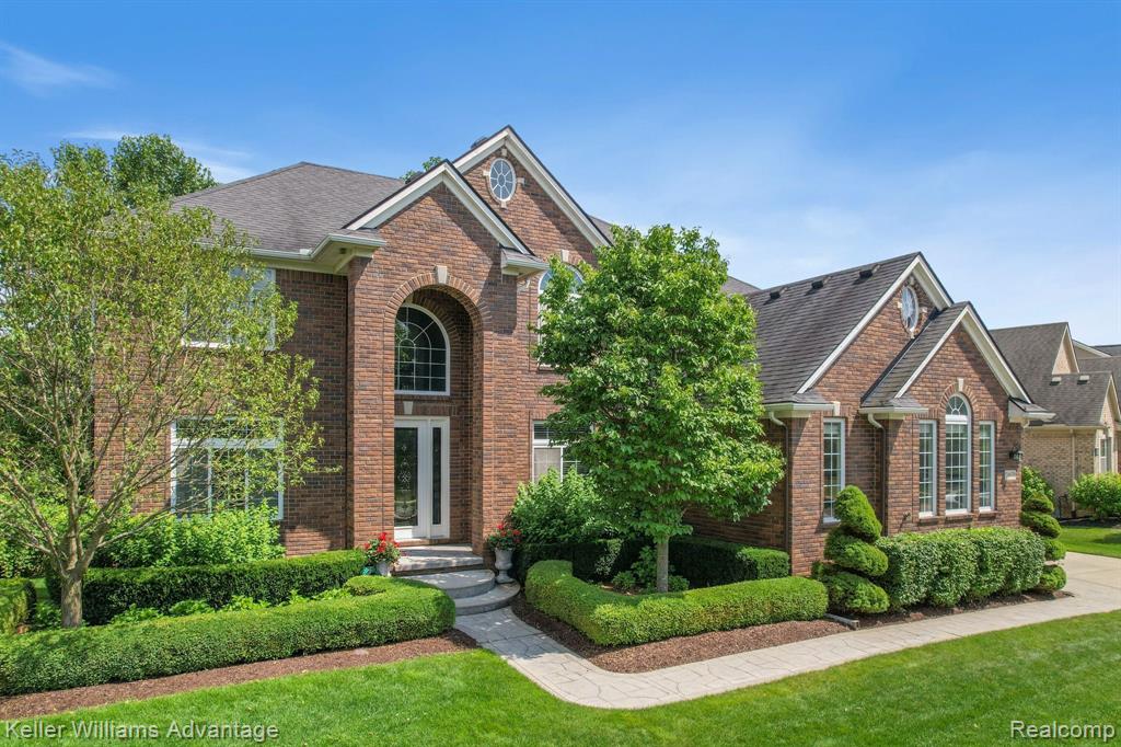 24670 BROMPTON Way, South Lyon, MI 48178 — Photo 2
