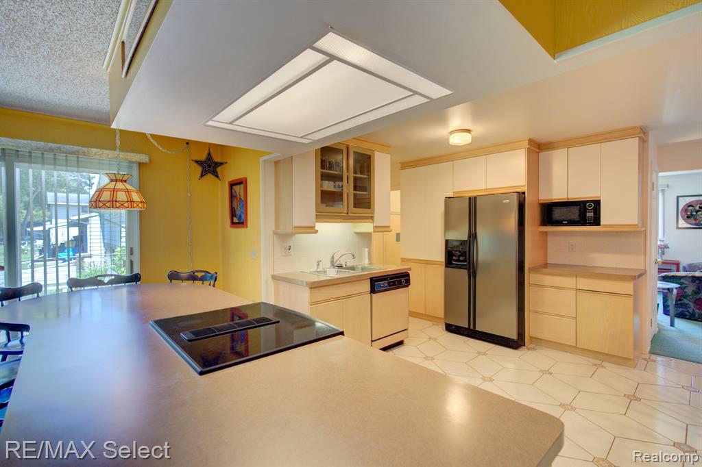 4460 DIXON Drive, Swartz Creek, MI 48473 — Photo 18