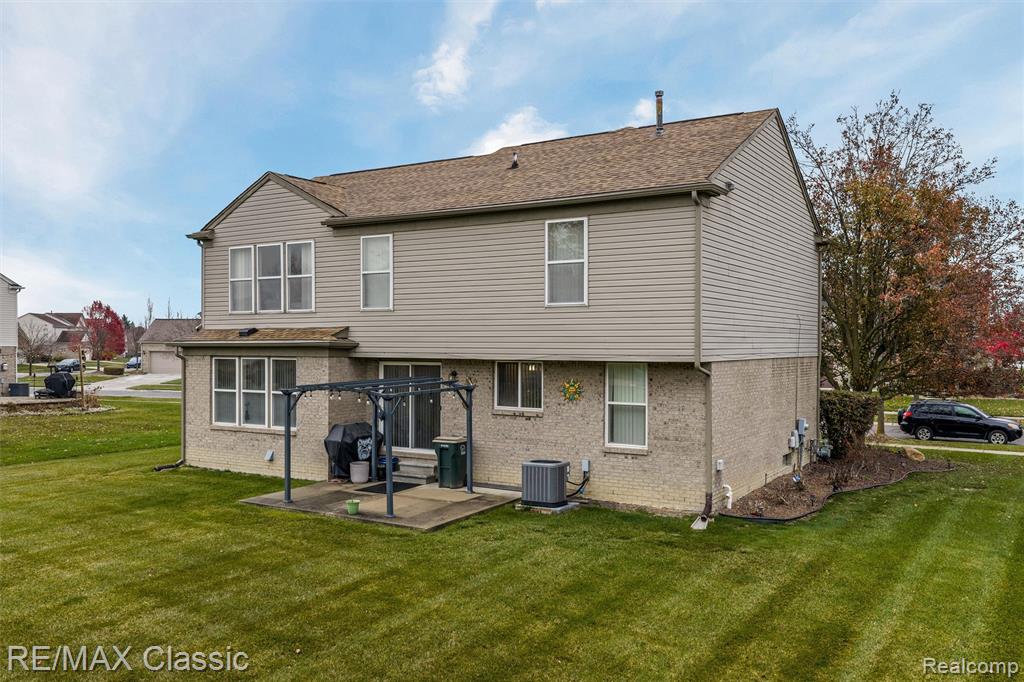 4692 Clover Road, Canton, MI 48188 — Photo 36
