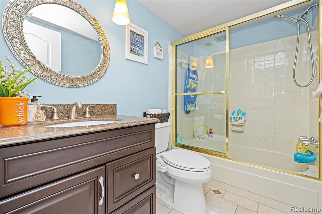16610 Old Bedford Road, Northville, MI — Photo 22