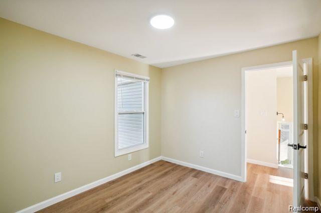 3736 IROQUOIS Street, Detroit, MI 48214 — Photo 19