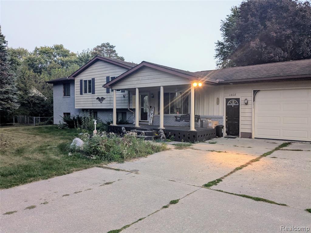 1408 Bowers Road, Lapeer, MI 48446 — Photo 57