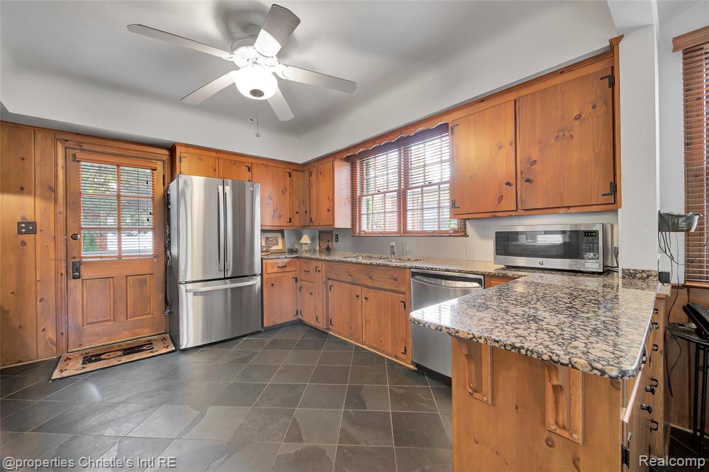 19635 Shrewsbury Road, Detroit, MI 48221 — Photo 19