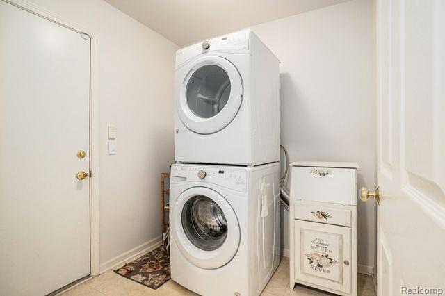 6421 CLUB Court W, Grand Blanc, MI 48439 — Photo 9