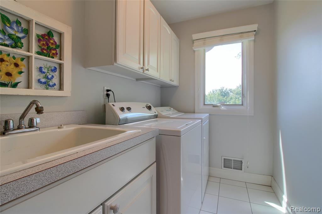 4600 Dolores Drive, Trenton, MI 48183 — Photo 20