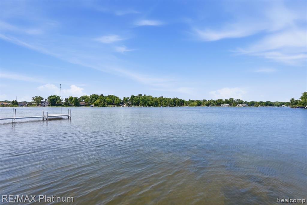 1612 S Hughes Road, Brighton, MI 48114 — Photo 27
