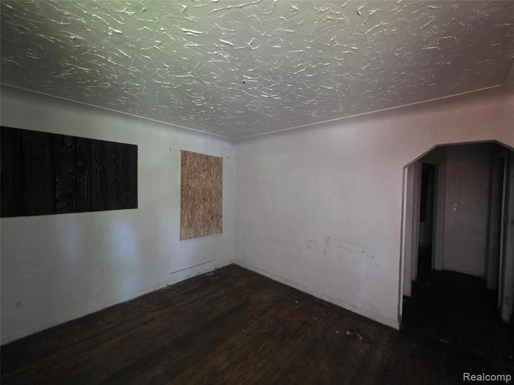 6809 Brimson Street, Hamtramck, MI 48212 — Photo 2