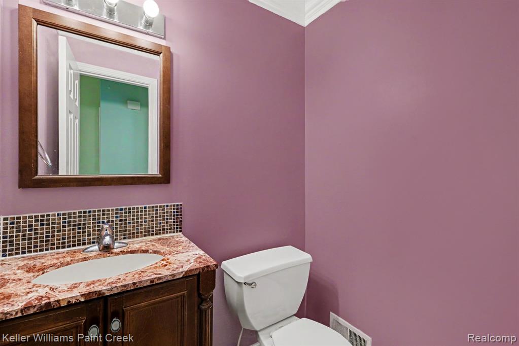 44820 Yorkshire Drive, Novi, MI — Photo 7