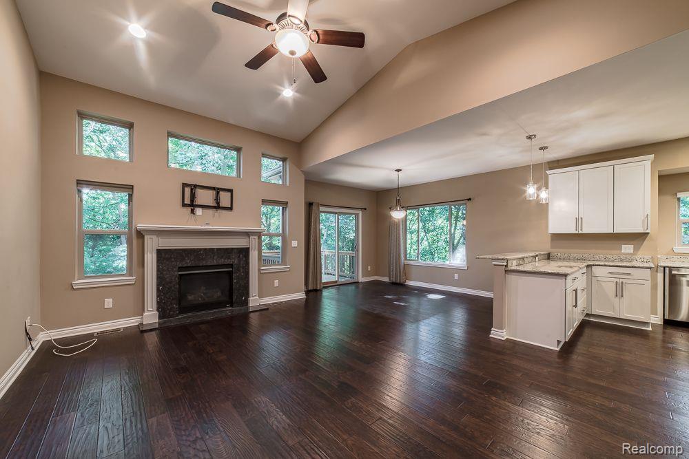 9546 KINGSWAY Circle, Clarkston, MI 48348 — Photo 12