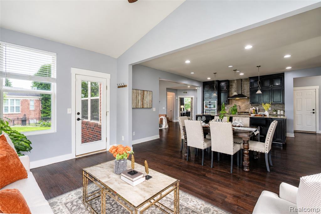 354 Findley Circle, Lake Orion, MI — Photo 32