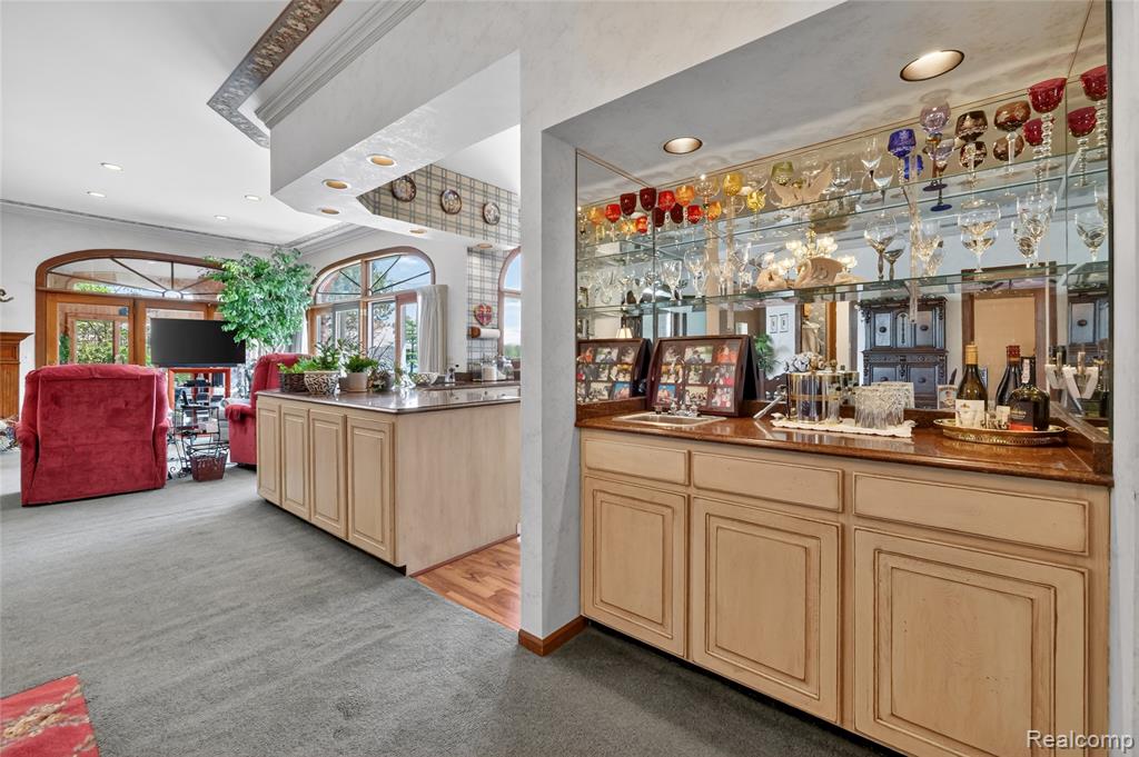24 Chateaux Du Lac, Fenton, MI 48430 — Photo 33