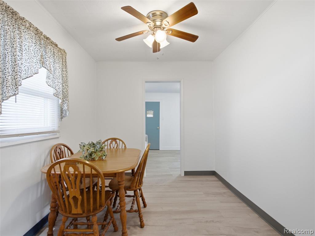 808 Corwin Court, Pontiac, MI 48340 — Photo 11
