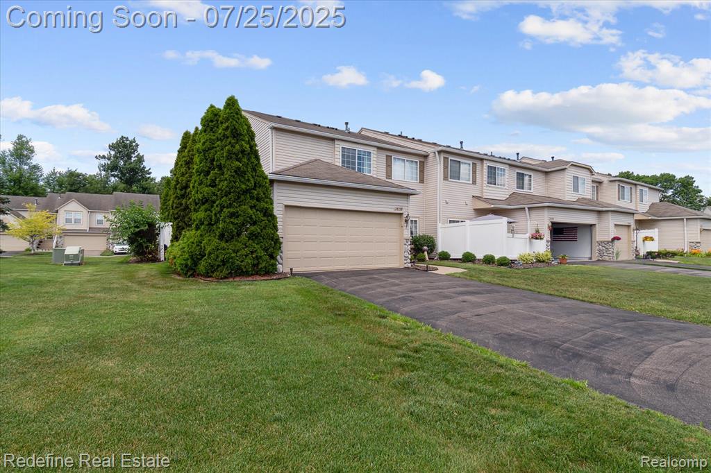 26708 Ashton Drive, Woodhaven, MI 48183 — Photo 4