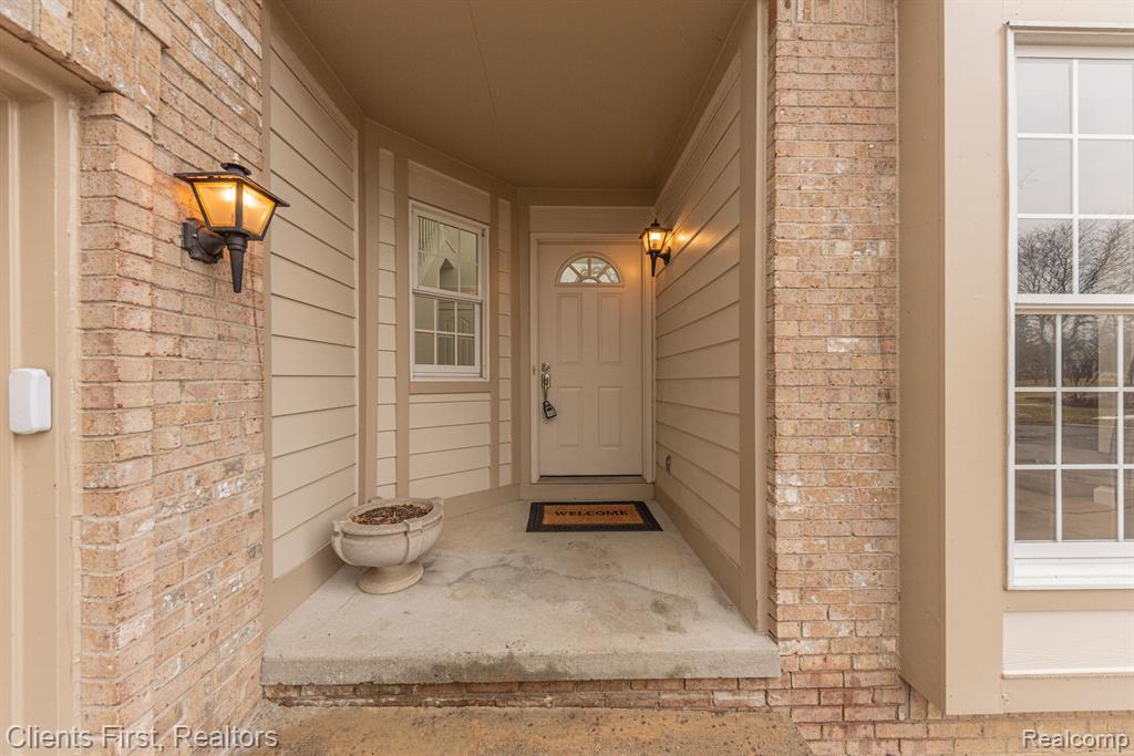 39603 GREENBRIER Court, Northville, MI 48168 — Photo 4